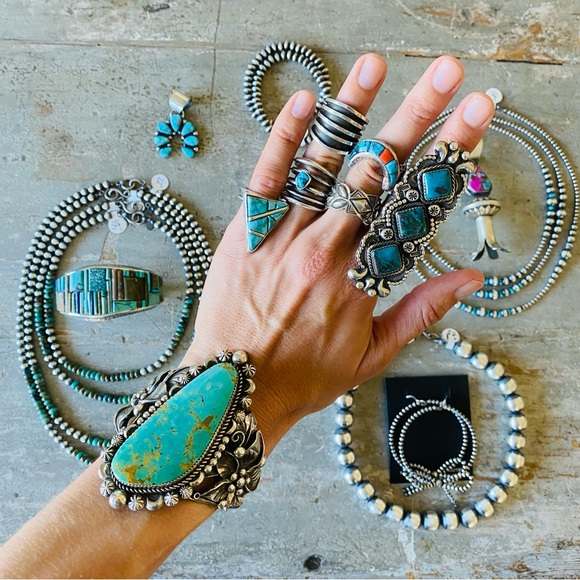 ♥️ Navajo ♥️ Lester James Sterling Silver & Kingman Turquoise Triangle Ring - Picture 13 of 14